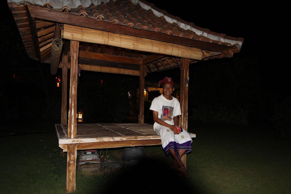 Sunia Loka Bungalows & Dive Center Pemuteran Exterior foto