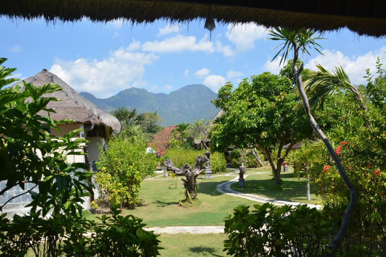 Sunia Loka Bungalows & Dive Center Pemuteran Exterior foto