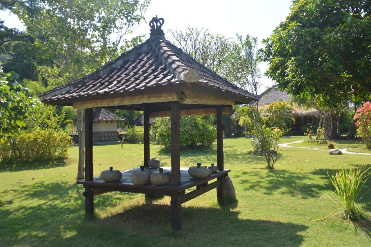Sunia Loka Bungalows & Dive Center Pemuteran Exterior foto
