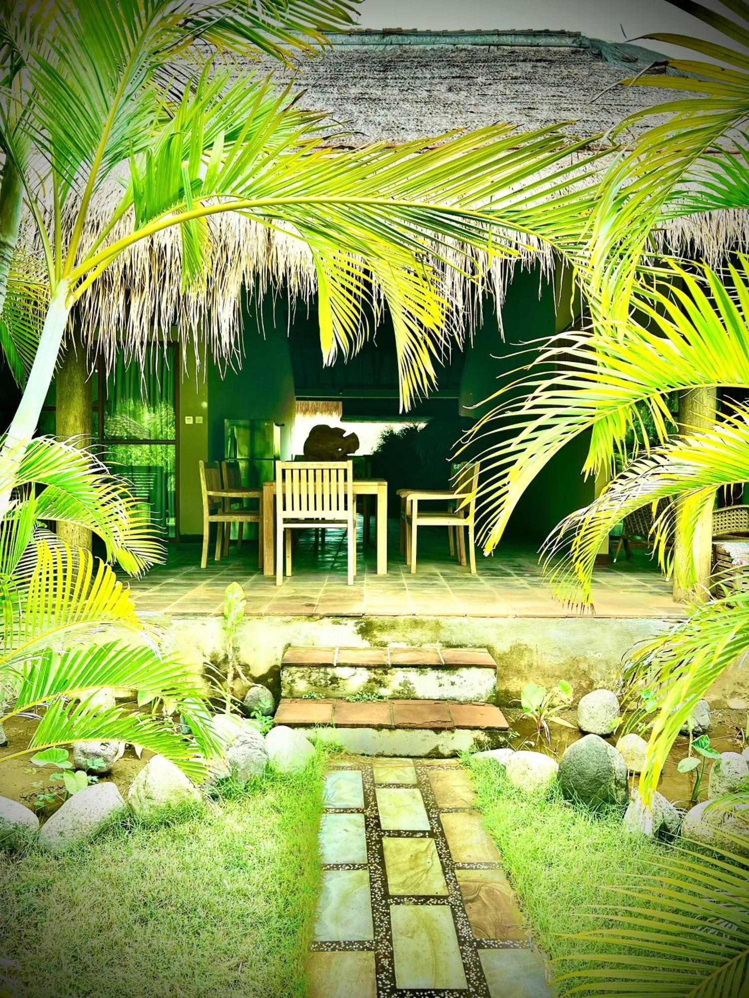 Sunia Loka Bungalows & Dive Center Pemuteran Exterior foto